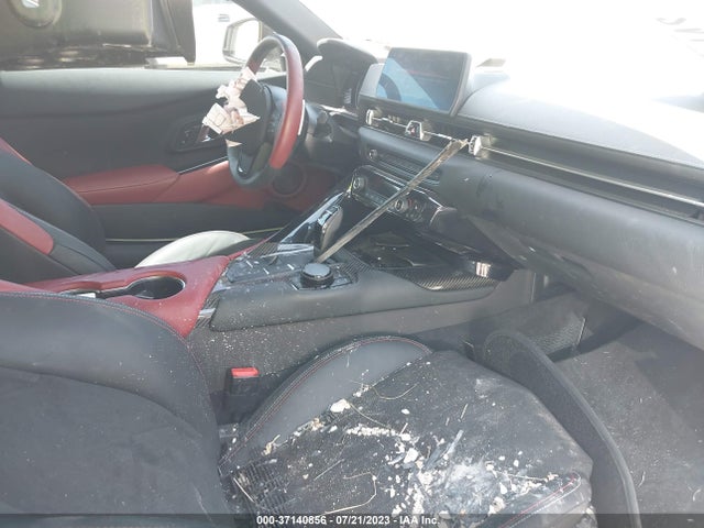 2022 Toyota Supra, VIN: WZ1DB0C04NW049540