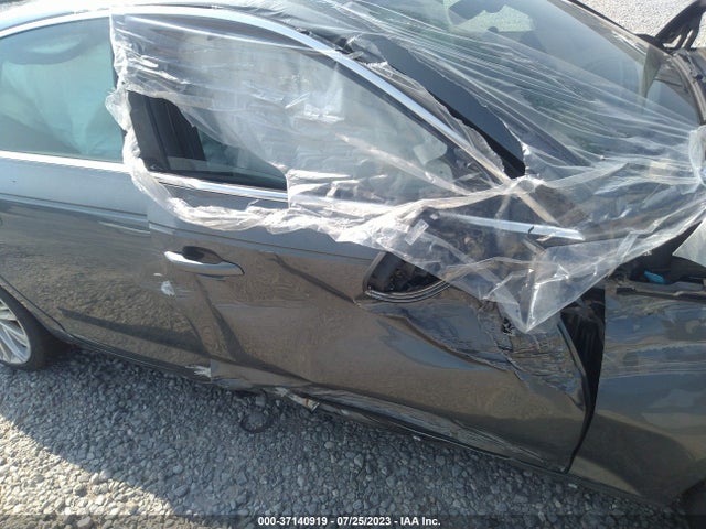 WAULNAF49HN035517 Audi A4 Premium Plus