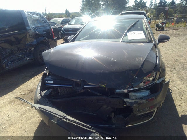 WVWKR7AU6KW917145 Volkswagen E-golf Se