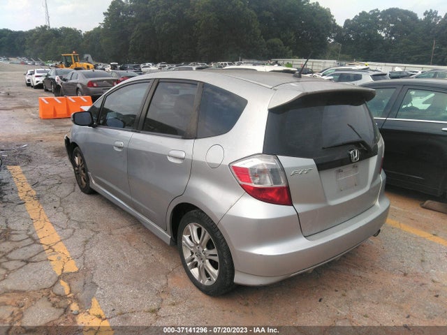 2011 HONDA FIT SPORT VIN: JHMGE8H56BS006101