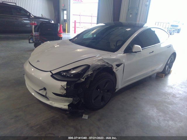 Tesla Model 3 Long Range 2022 5YJ3E1EB1NF119196 Image 2