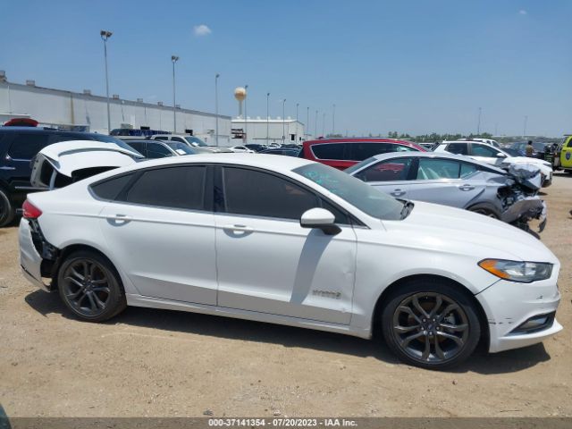 3FA6P0LU5JR249034 Ford Fusion Hybrid Se