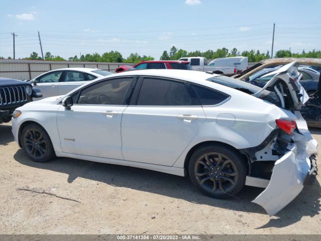 3FA6P0LU5JR249034 Ford Fusion Hybrid Se