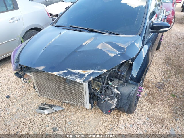 2018 FORD FOCUS SEL VIN: 1FADP3M29JL220219