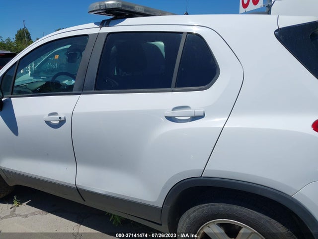 Chevrolet TRAX LS 2019 3GNCJNSB6KL217569 Image 14