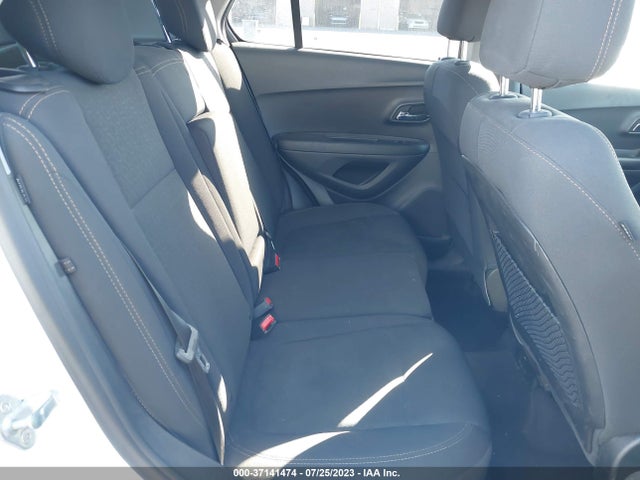Chevrolet TRAX LS 2019 3GNCJNSB6KL217569 Image 8