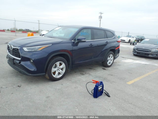 Toyota Highlander Le 2022 5TDBZRBH6NS244214 Image 2