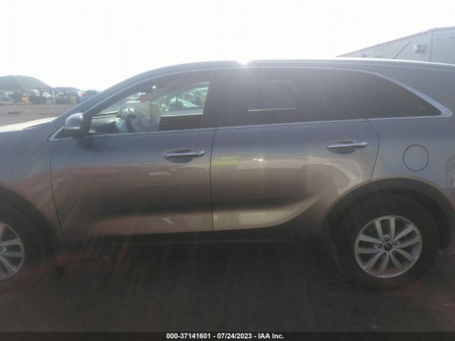 5XYPGDA52KG463394 KIA Sorento Lx V6