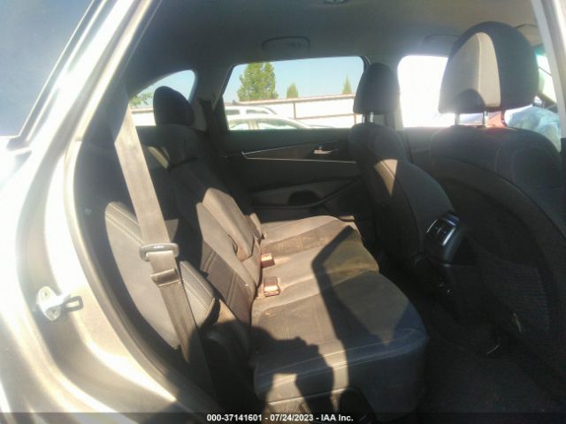 5XYPGDA52KG463394 KIA Sorento Lx V6