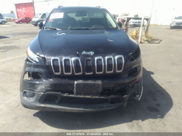 1C4PJMCX4JD507277 Jeep Cherokee Latitude