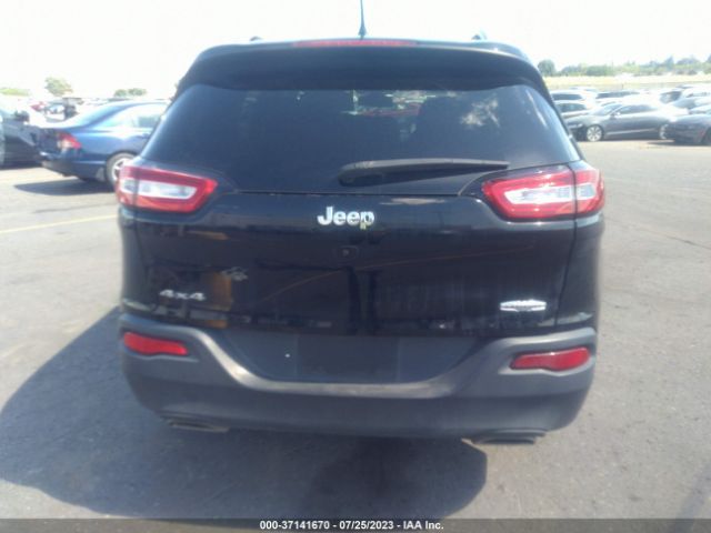 1C4PJMCX4JD507277 Jeep Cherokee Latitude