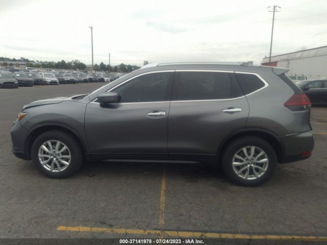 KNMAT2MV4JP541302 Nissan ROGUE SV