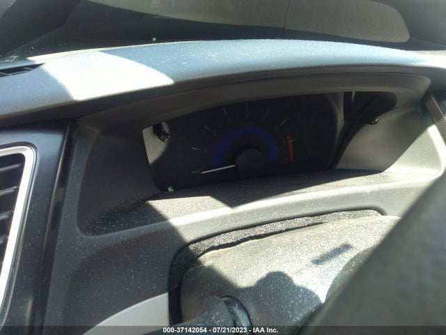 2013 HONDA CIVIC SDN LX VIN: 2HGFB2F51DH569557
