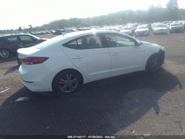 2017 HYUNDAI ELANTRA SE VIN: 5NPD84LF7HH142670