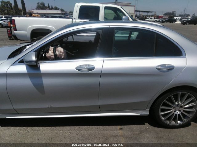 55SWF4JB5GU155041 Mercedes-Benz C-class C 300