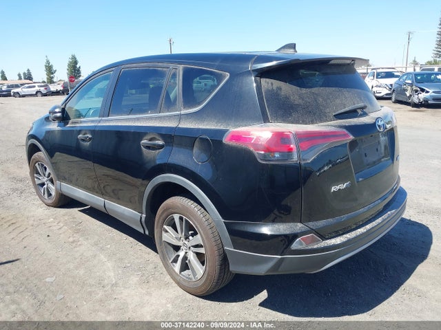Toyota Rav4 Xle 2018 2T3WFREV0JW485190 Image 3