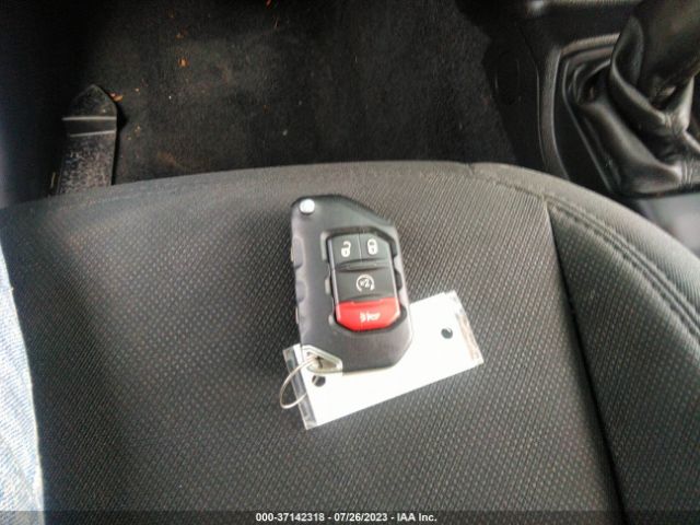 1C4HJXDN9LW264981 Jeep Wrangler Unlimited Sport S