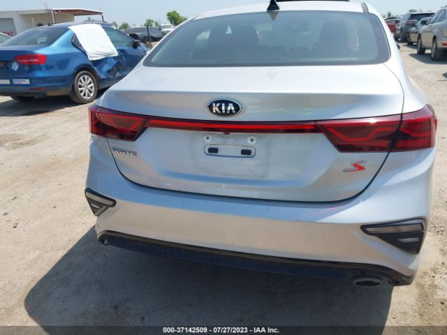 3KPF34AD2KE013532 KIA FORTE S