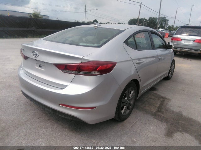 2018 HYUNDAI ELANTRA SEL VIN: 5NPD84LF8JH326005