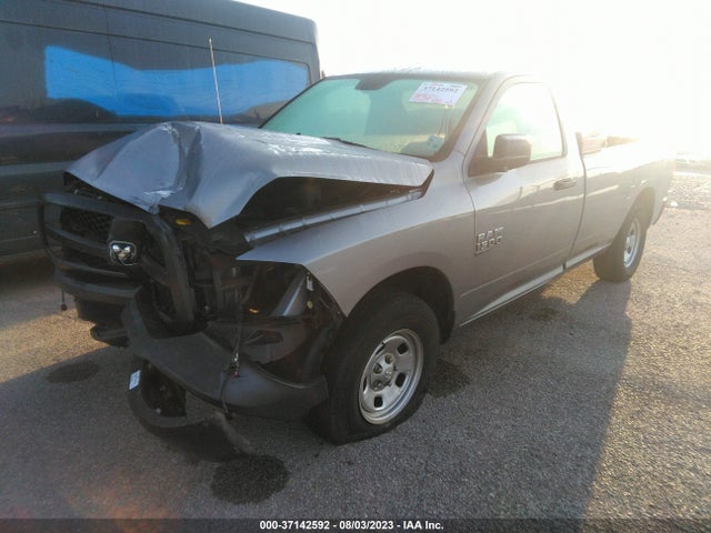 RAM 1500 Classic Tradesman 2019 3C6JR6DG5KG538154 Image 2