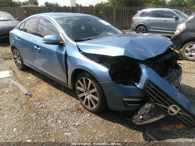 2014 Volvo S40, VIN: YV1612FH3E2271348