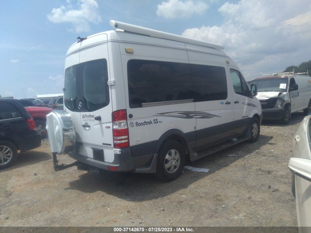 2010 FREIGHTLINER SPRINTER 2500 VIN: WDYPE7CC6A5495389