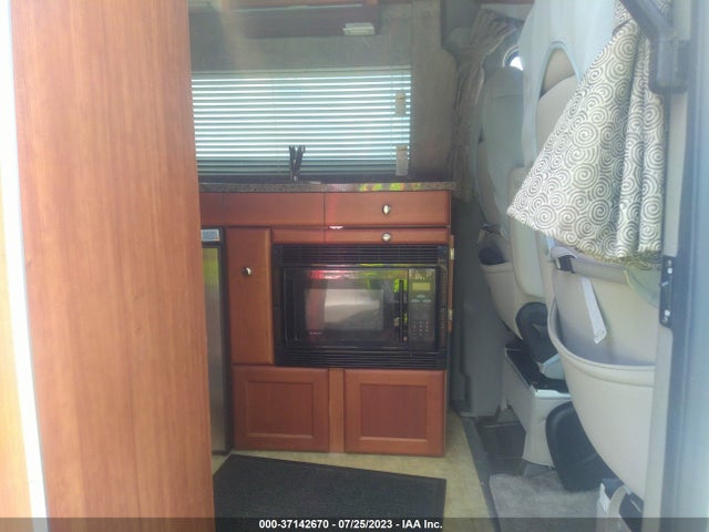 2010 FREIGHTLINER SPRINTER 2500 VIN: WDYPE7CC6A5495389
