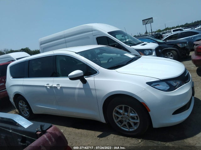 2C4RC1CGXNR223916 Chrysler Voyager Lx