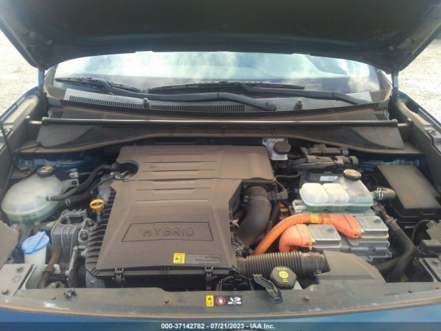 KNDCB3LC7K5244698 KIA NIRO LX