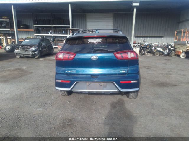 KNDCB3LC7K5244698 KIA NIRO LX