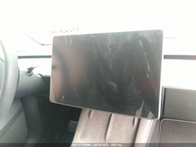 7SAYGAEE8PF616567 Tesla Model Y Long Range