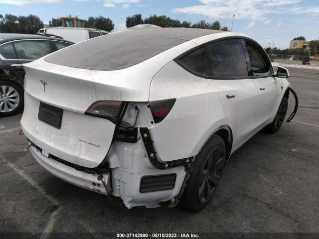 7SAYGAEE8PF616567 Tesla Model Y Long Range