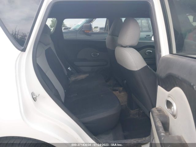 KNDJN2A23F7150430 KIA Soul Base