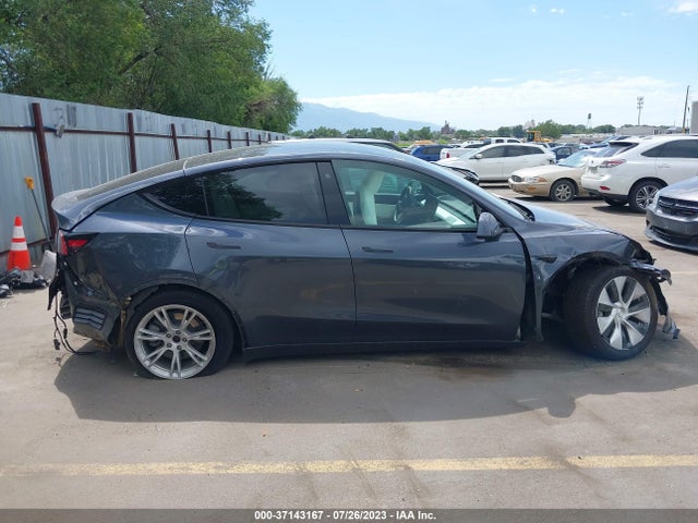 5YJYGDED1MF115215 Tesla Model Y Standard Range