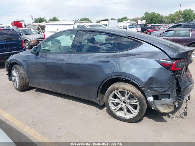 5YJYGDED1MF115215 Tesla Model Y Standard Range