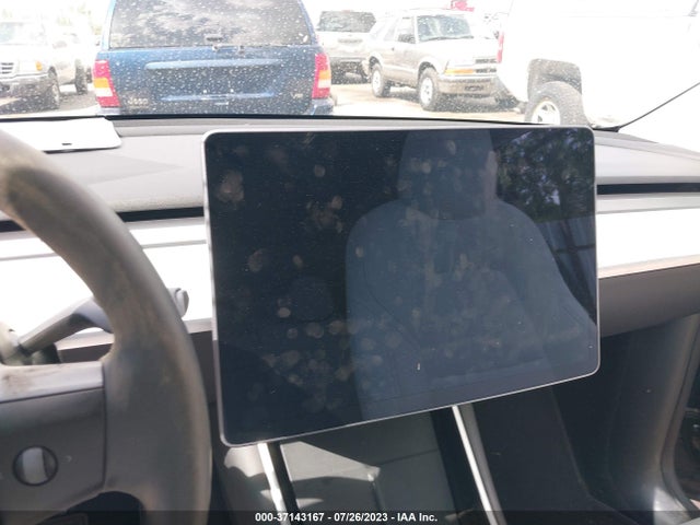 5YJYGDED1MF115215 Tesla Model Y Standard Range
