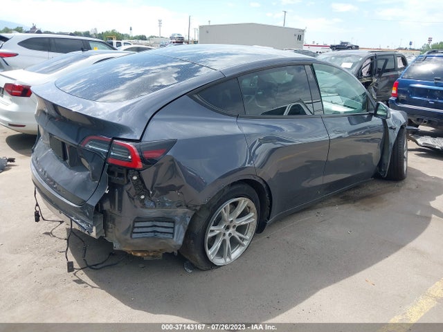 5YJYGDED1MF115215 Tesla Model Y Standard Range