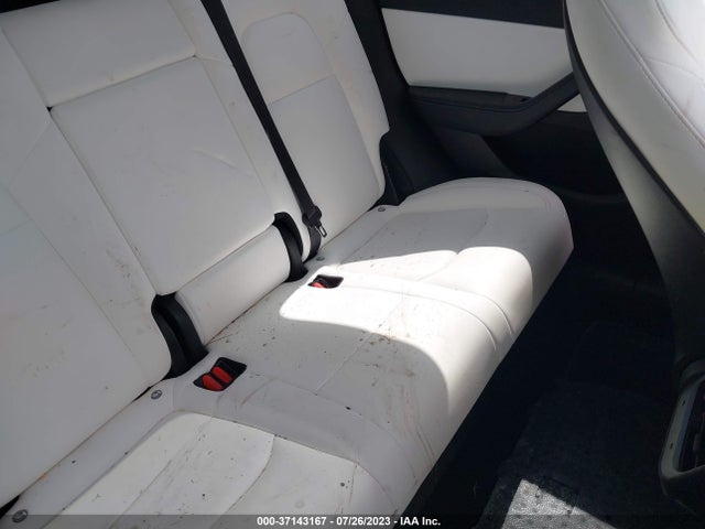 5YJYGDED1MF115215 Tesla Model Y Standard Range