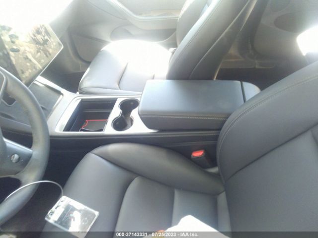 5YJ3E1EA7NF317921 Tesla MODEL 3