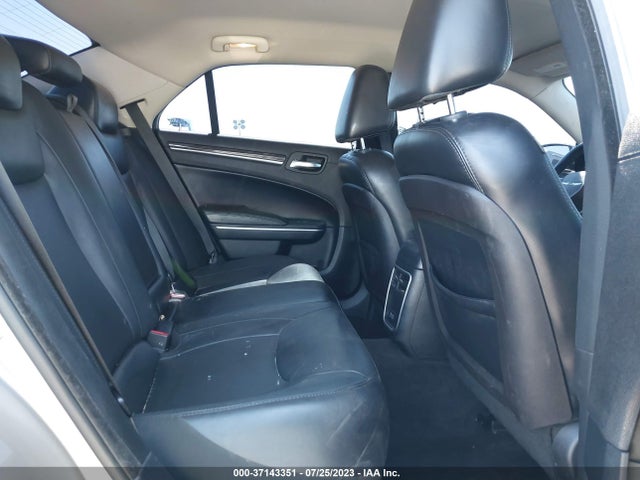Chrysler 300 Limited 2015 2C3CCAAG6FH872097 Image 8