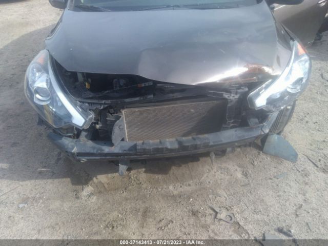 KNAFX4A60E5213733 KIA FORTE LX