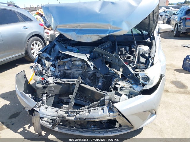 Toyota CAMRY LE 2015 4T4BF1FK7FR453279 Image 6