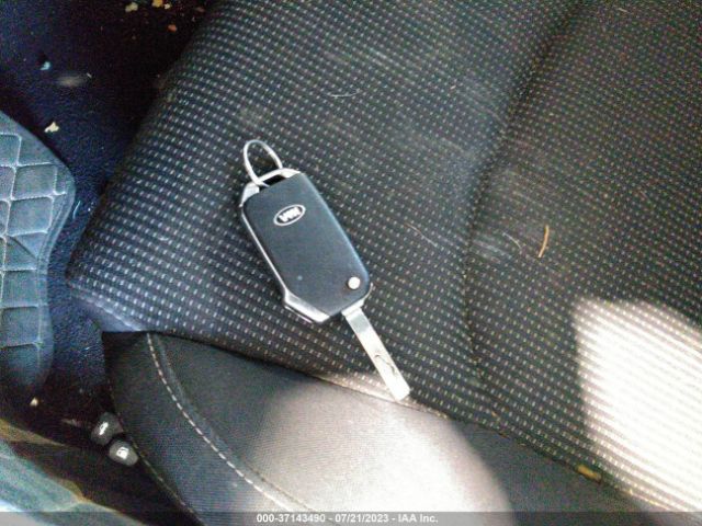 3KPF24AD2ME291241 KIA Forte Lxs