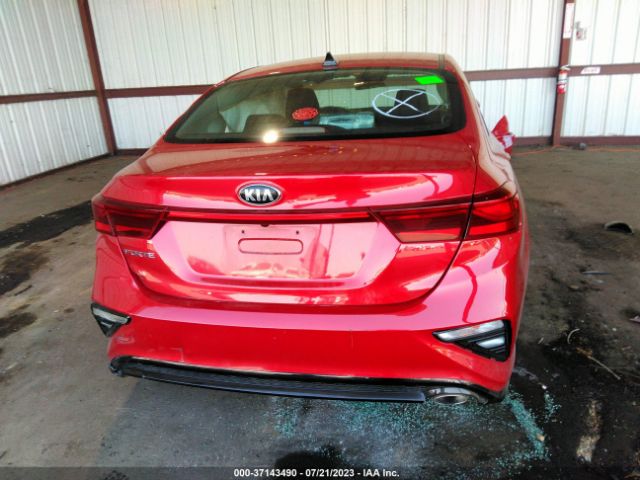 3KPF24AD2ME291241 KIA Forte Lxs