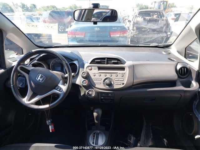 2010 HONDA FIT SPORT VIN: JHMGE8H49AC031073