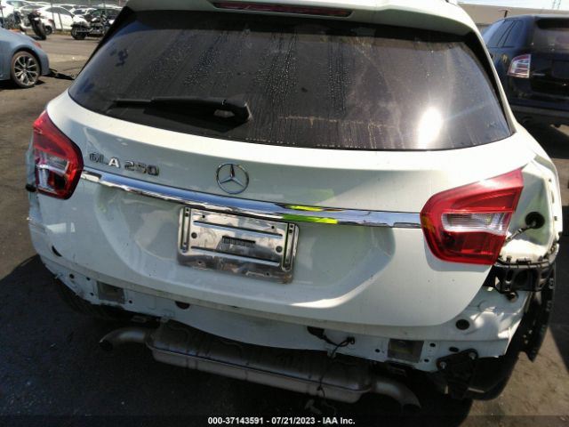 WDCTG4EB7JJ432715 Mercedes-Benz Gla Gla 250