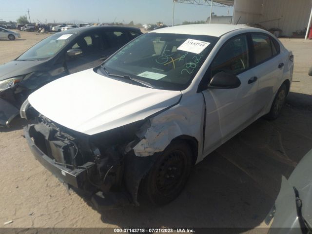 3KPA24AB1JE072100 KIA RIO LX