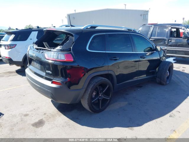 1C4PJLCB2KD285953 Jeep Cherokee Latitude