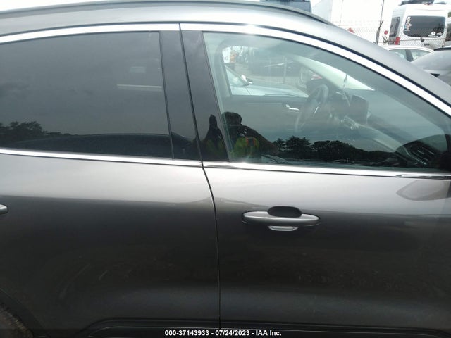 2022 Ford Escape, VIN: 1FMCU0LZ0NUB73010