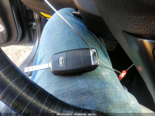 3KPA24AD6LE275004 KIA RIO S